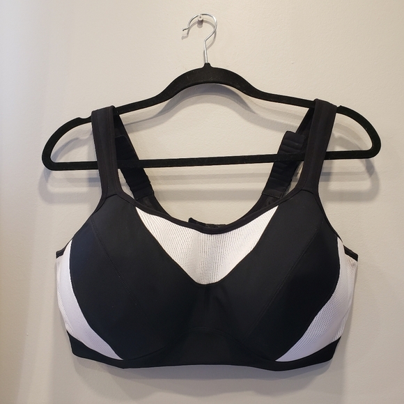 Parfait Convertible Underwire Sports Bra - 40G US - Picture 2 of 8